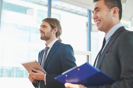 Parler devant un public est souvent un vrai défi qui permet de prendre confiance en soi